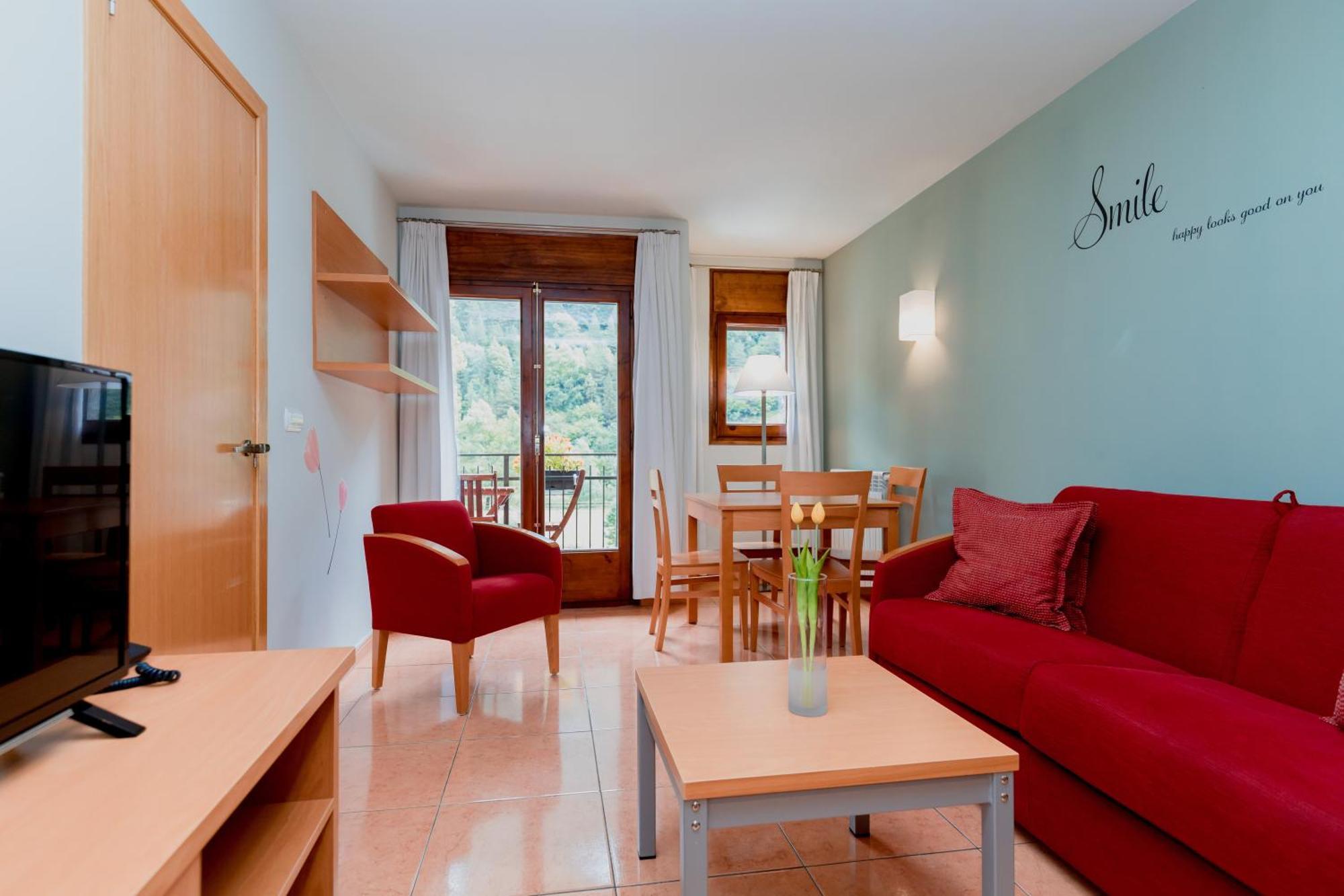 Pierre & Vacances Aparthotel La Tulipa Ордино Екстериор снимка