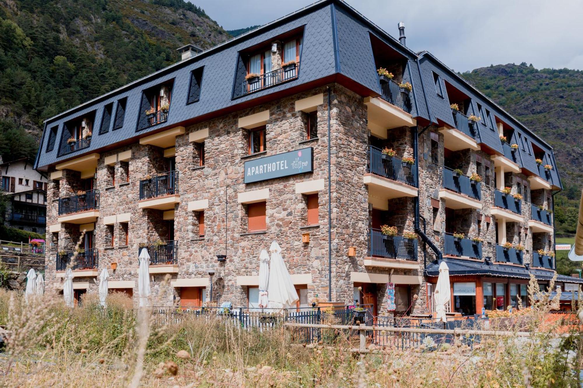 Pierre & Vacances Aparthotel La Tulipa Ордино Екстериор снимка