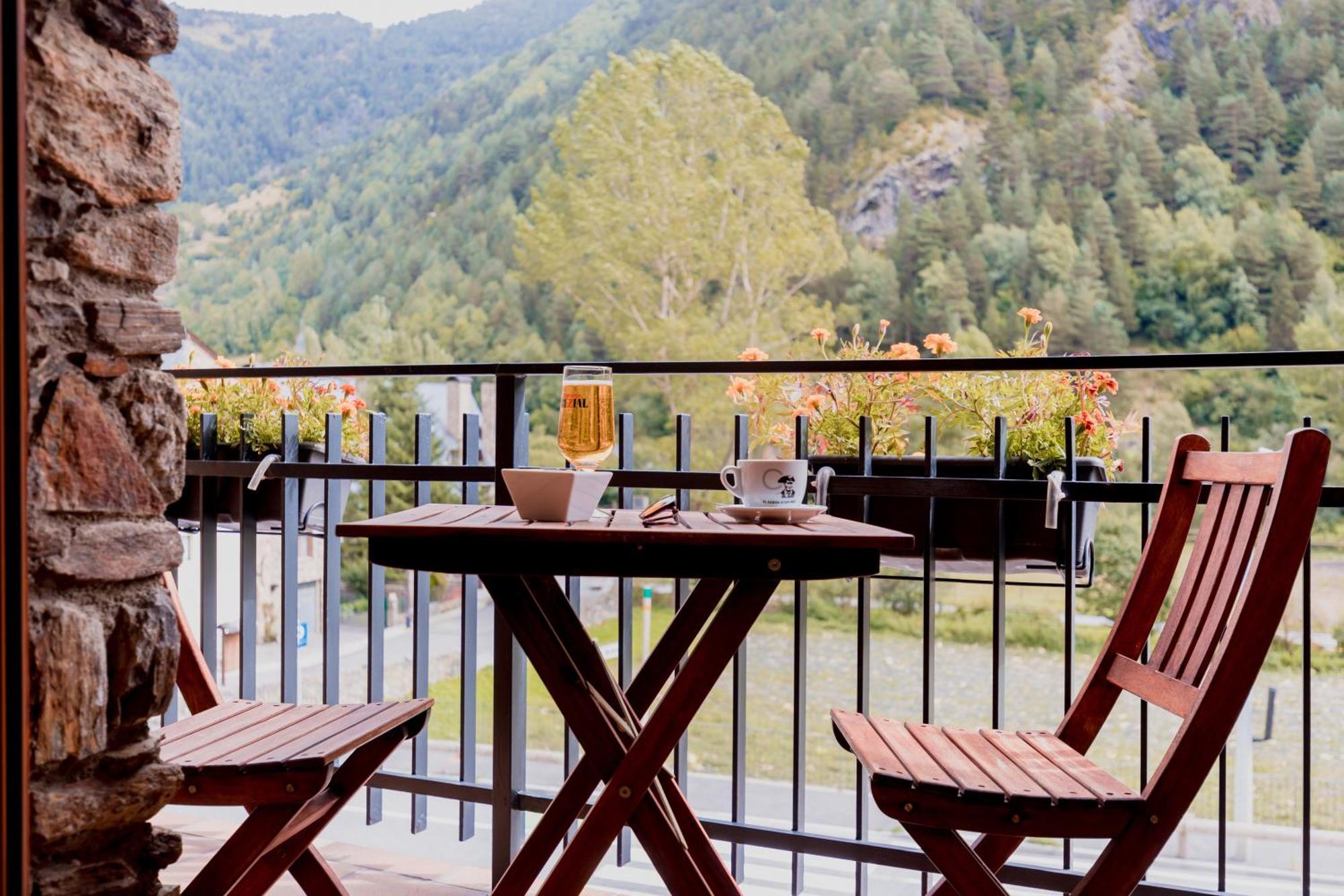 Pierre & Vacances Aparthotel La Tulipa Ордино Екстериор снимка