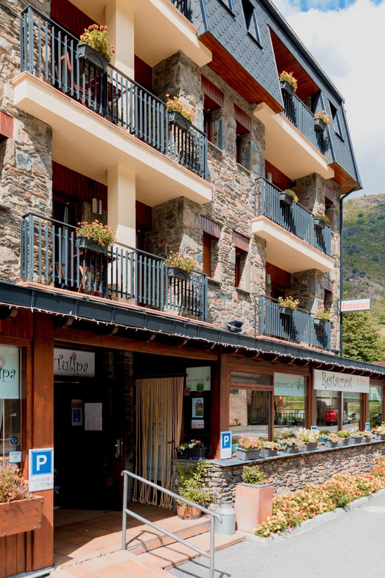 Pierre & Vacances Aparthotel La Tulipa Ордино Екстериор снимка